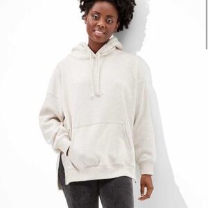 American Eagle Outfitters Cream Sherpa Lined Hoodie Size Small